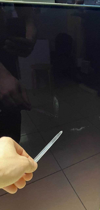 Телевизор Безрамный: 77