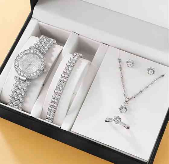 Жіночий подарунковий набір Silver Diamond годинник браслет кольє сережки каблучка сріблястий Київ