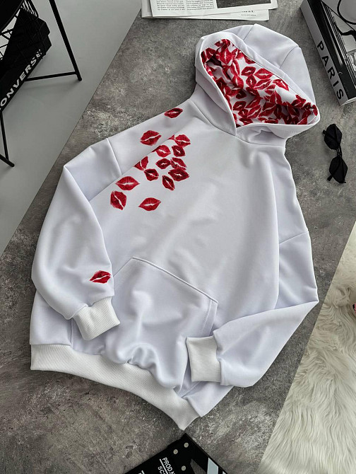 Унисекс худи оверсайз кроя с накатом 