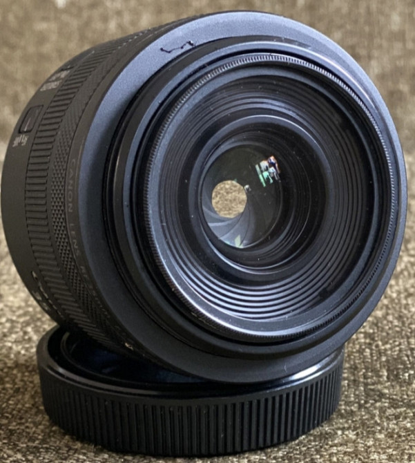 Об'єктив Canon RF 35mm f/1.8 Macro IS STM Київ - фото 6