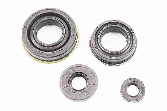 Сальники к-кт 4шт (12x22x5; 15x35x7; 25x41x9,5/13; 25x52x9,5/13) редуктора Киев