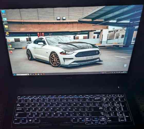 Ноутбук Dell Precision 7730 17" FHD i7 8850H 32Gb. 1TB / SSD P3200 6Gb. Київ