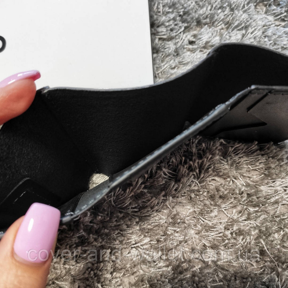 Маленький шкіряний гаманець чорного кольору на магнітах Grande Pelle Київ - фото 4