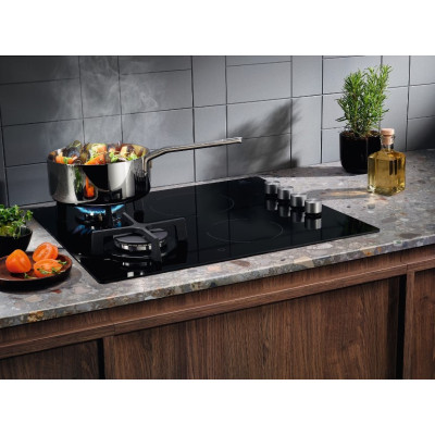 Варочная поверхность Electrolux EGE6172NOK Винница - изображение 5