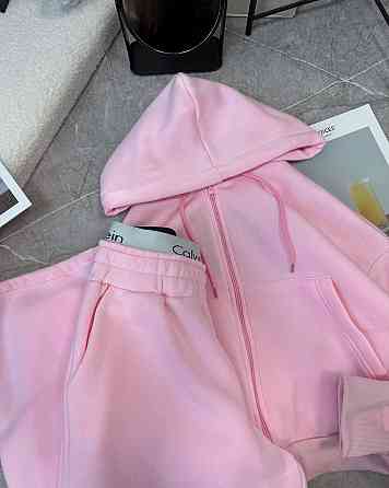 Женский утепленный прогулочный костюм двойка в спортивном стиле трехнить на флисе Барби, 46/48 Одесса