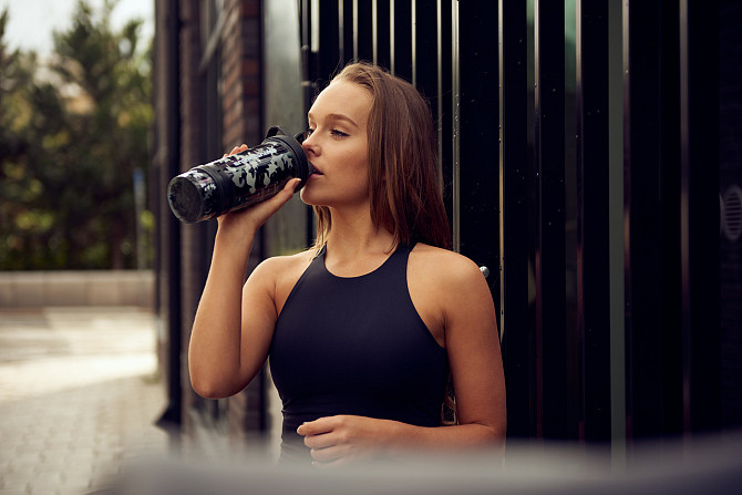 Шейкер спортивний SmartShake Revive 25oz/750ml Camo Black Кам'янське - фото 8