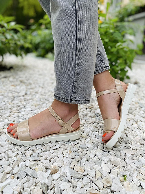 Mermaid Босоніжки жіночі 801 бежеві (літо, лак натуральний) (948) 40 Коломия - фото 1