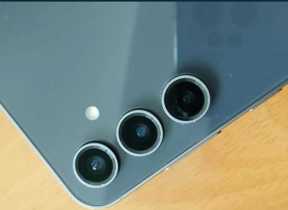 Смартфон: Samsung S23 FE 8/256Gb. Snap 8Gen1 Киев - изображение 7