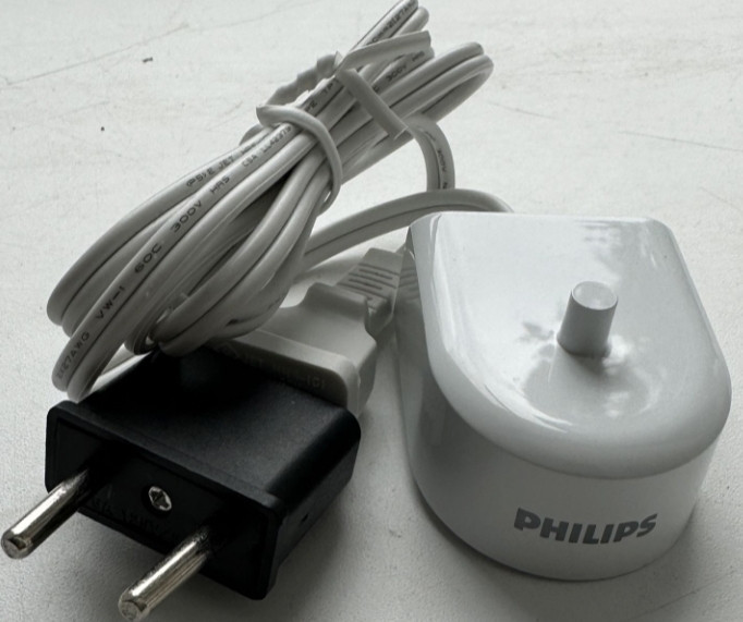 Зарядний пристрій: Phillips. Київ - фото 1