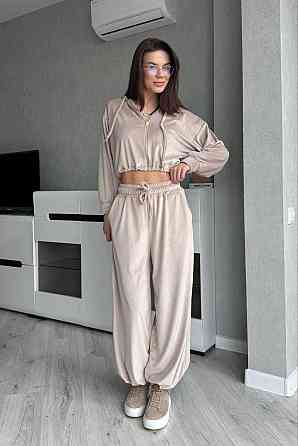 Жіночий стильний костюм з турецького королівського велюру Бежевий, 46/48 Одеса