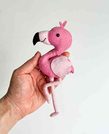 М’яка фетрова іграшка рожевий фламінго ручної роботи – безпечна розвиваюча іграшка Київ