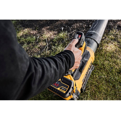 Воздуходувка DeWALT XR FLEXVOLT 54 В Li-lon, 257,5 км/ч,3Ah (DCMBL777X1) Винница - изображение 2