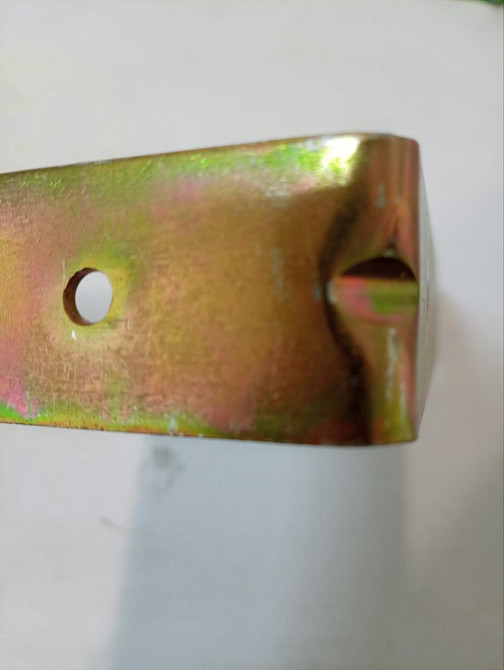 Монтажний кутник в жовтому оцинку  30х200х200 / 3мм, польського виробника Киев - изображение 4