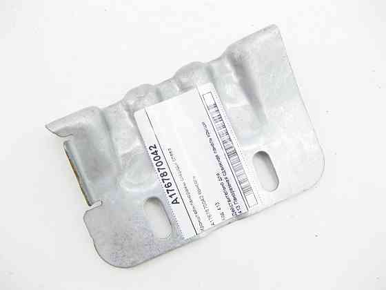 Mercedes-Benz  A1767870042 Кронштейн панорами спереду ліворуч CLA Shooting Brake X117 CLA C117 GLA X156 A-class W176 Одесса