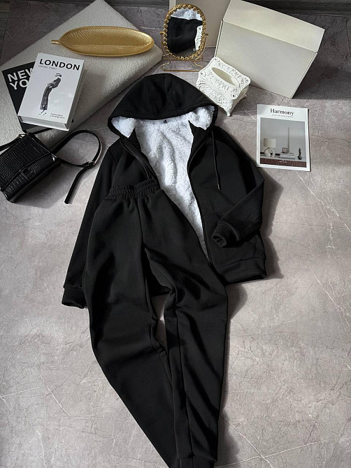 Женский теплый повседневный костюм двойка: худые+штаны, трехнить на флисе + мех Черный, 50/52 Одесса - изображение 1