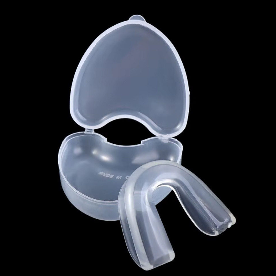 Капа для единоборств Profi в футляре белая Бровары - изображение 1