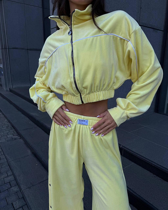 Женский теплый стильный костюм тройка из мягкого велюра. Лимонный, 46/48 Одесса - изображение 5