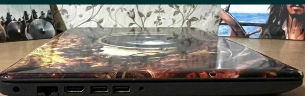 Ультрабук: HP 250 G7 i5-8265U/ 1Tb SSD M2/4Gb.DR4) 15.6