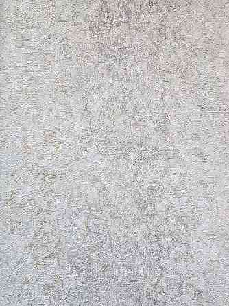 Шпалери вінілові на флізеліні Grandeco Anastasia метрові смуги розмиті під штукатурку зелені золотисті Київ