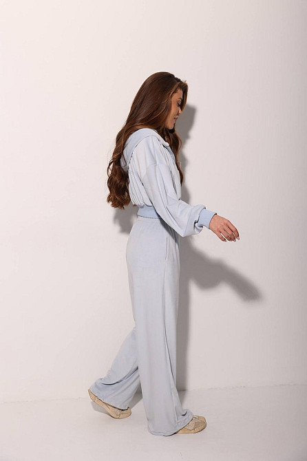 Женский прогулочный костюм двойка: кофта на молнии и брюки велюр Голубой, 42/46 Одесса - изображение 9