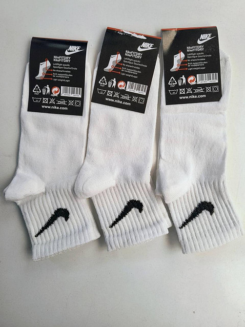 Детские качественные хлопковые носки Белого цвета средней высоти в наборе 3 штук Nike. Размер 30-35 Киев - изображение 2