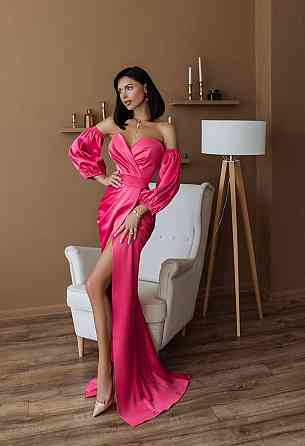 Женское роскошное вечернее платье со шлейфом и съемными рукавами из королевского атласа Розовый, M Одесса