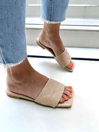 Stilli Модні шльопанці жіночі, штучна шкіра, бежеві на низькому ходу STILLI L109-2 р. 36, 37, 3 Коломыя