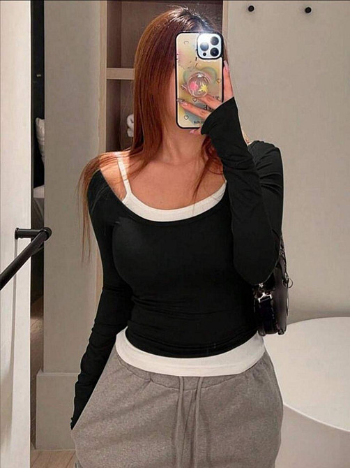 Жіночий базовий лонгслів  2в1 с комбінованим та спокусливим вирізом Одеса - фото 6