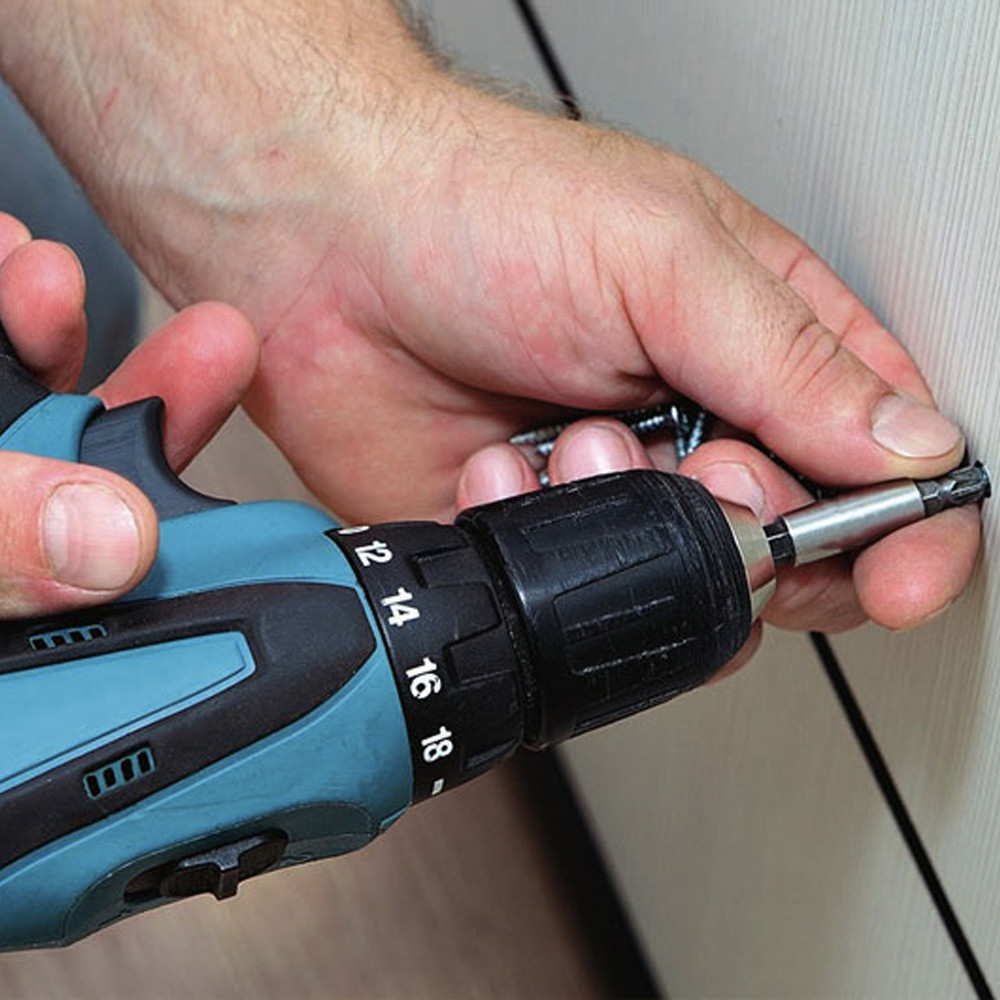 Шуруповерт 12V з набором біт та свердлів + 2 акумулятори в кейсі SBR Київ - фото 2