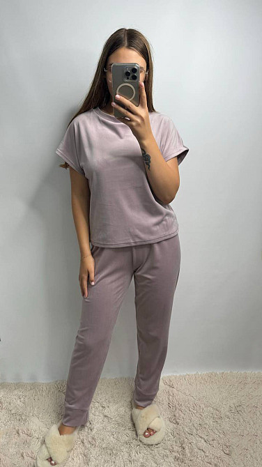 Піжама-комплект (футболка+шорти+штани) з плюшевого велюру Пудровий XXL Харків - фото 1