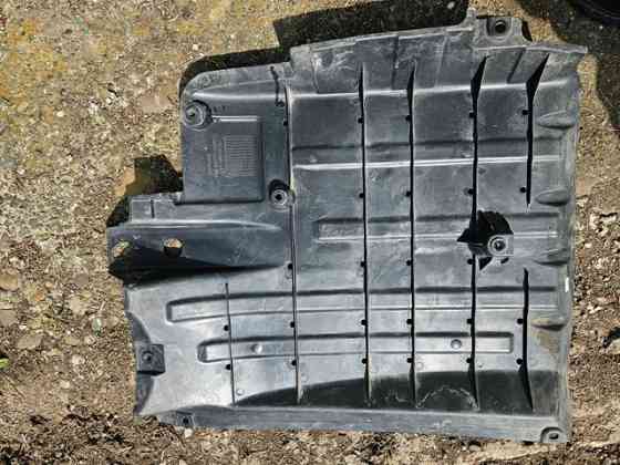 841372Z000 Захист днища передній лівий Коломия