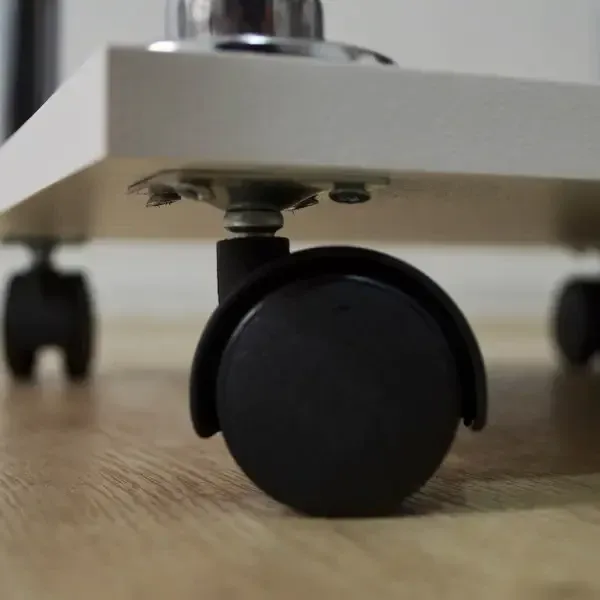 Тележка косметологическая на 3 полки UK-104 Киев - изображение 6