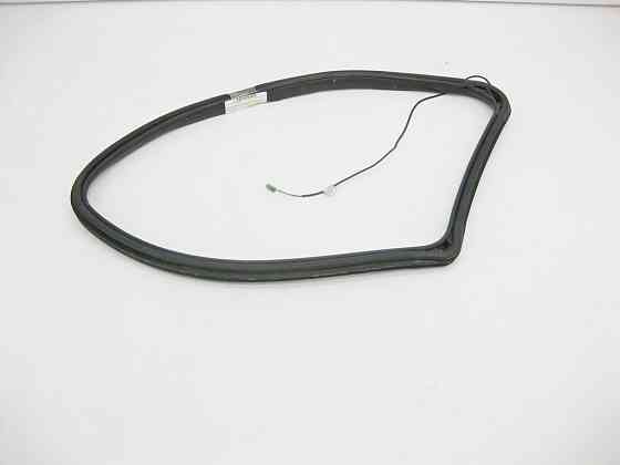 Mercedes-Benz  A2516702439 Ущільнювач висувної кватирки в правому задньому крилі R-Class W251 Одеса