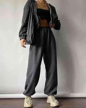 Женский теплый прогулочный костюм двойка: кофта и штаны микрофлис Графит Одесса