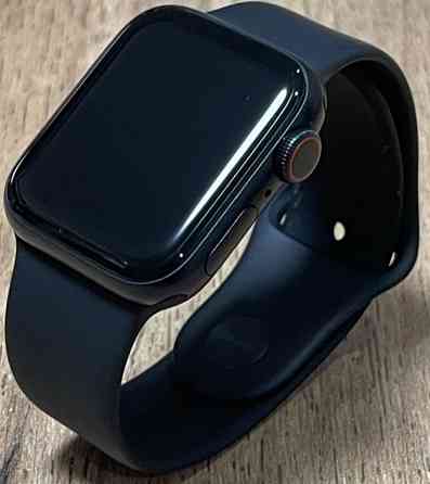 Смарт-Часи: Apple Watch Series SE2 2022 40mm. Київ