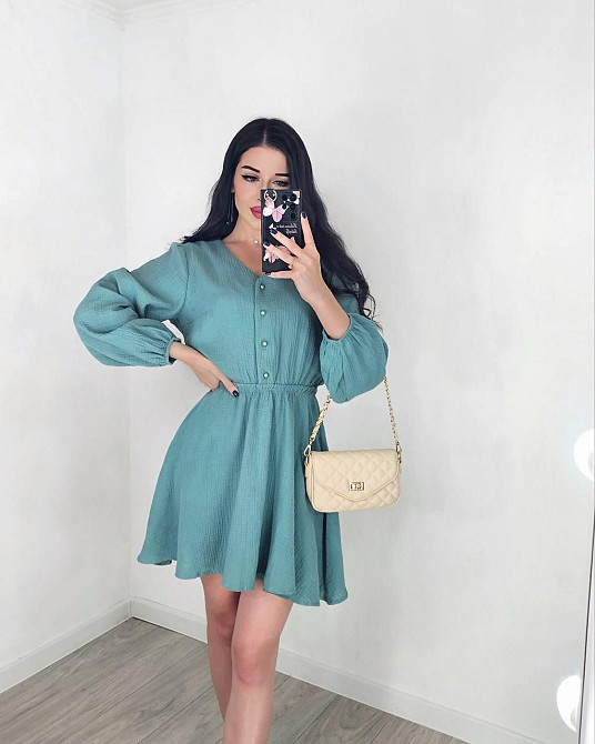 Женское легкое мини платье из натуральной ткани муслин Фисташковый, Oversize 42/46 Одесса - изображение 3