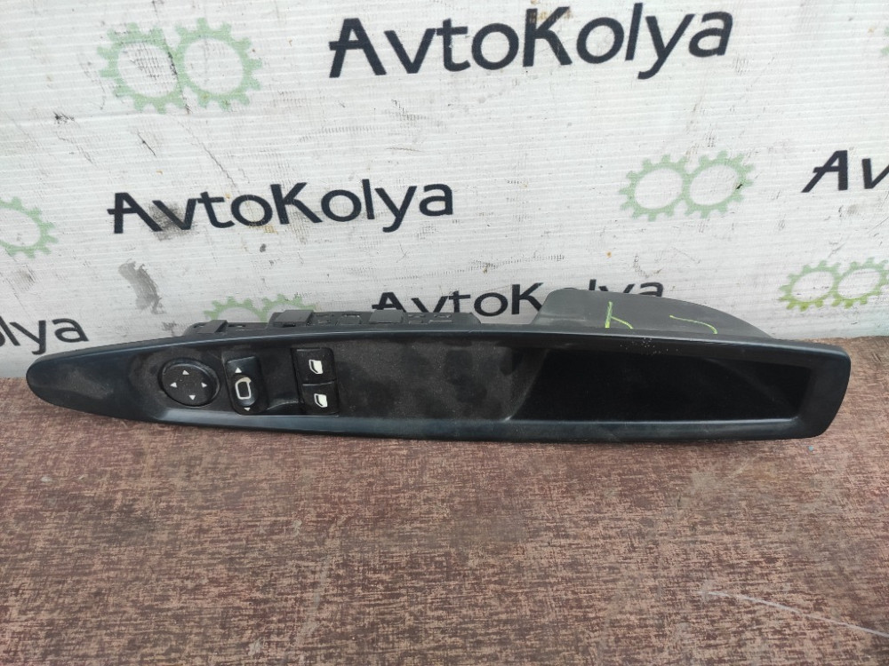 Кнопка склопідйомника Citroen C4 2004-2010 (9651464277) Ковель - фото 1