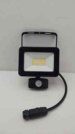 Cвітлодіодний прожектор із датчиком руху HORNBACH 3520A-2E (товар вживаний) Луцк