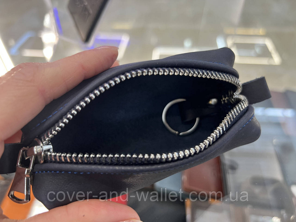 Містка ключниця бочка на блискавці з м'якої шкіри синього кольору PS Leather Київ - фото 5