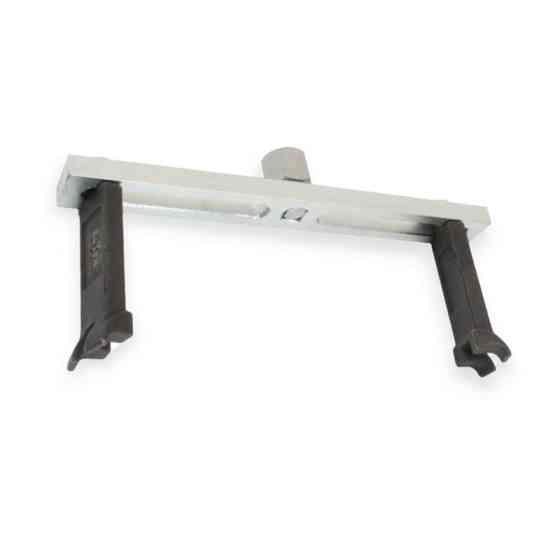 Съёмник крышки насоса топливного бака 2 лапы универсальный 30-160мм, переходник 1/2