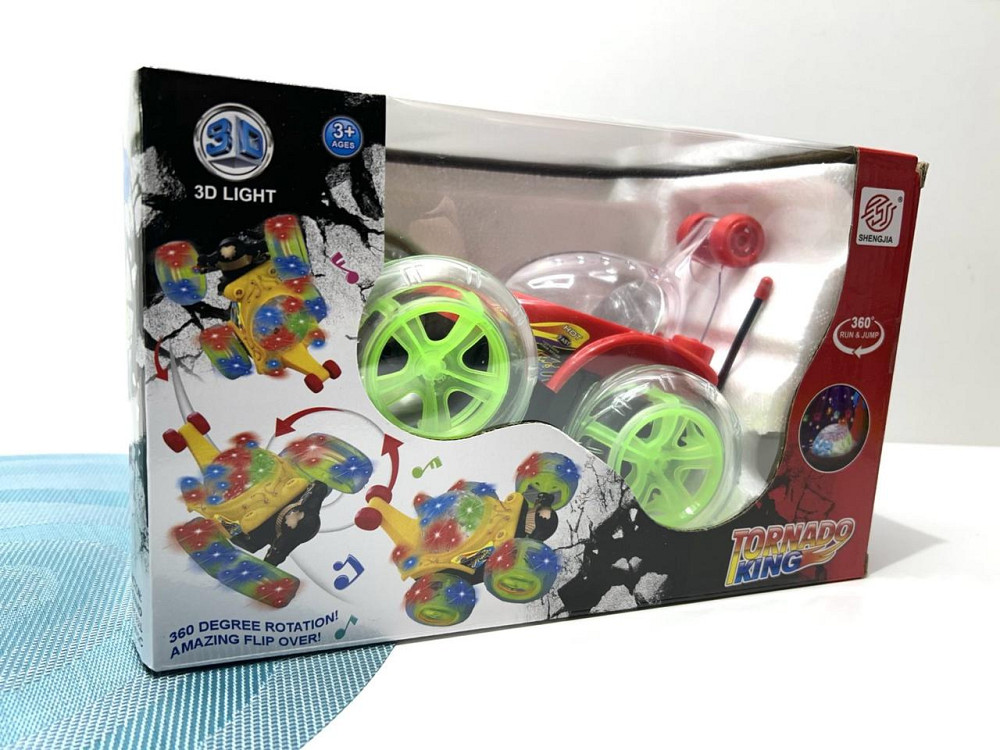 Машина Перевертень трюкова радіокерована зі колесами, що світяться, 18 см Червона (3048) Чернігів - фото 6