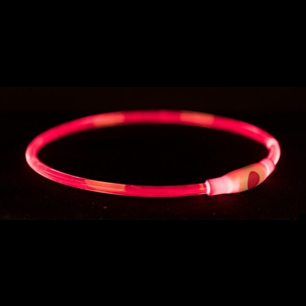 Нашийник Trixie Flash Light Ring USB для собак мигаючий силіконовий червоний розмір L–XL 65 см/8 мм Київ - фото 2