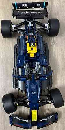 Формула F1 "Red bul" з лего Харків