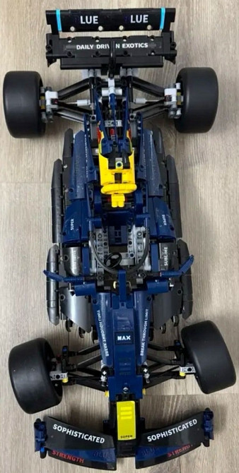 Формула F1 "Red bul" з лего Харків - фото 2