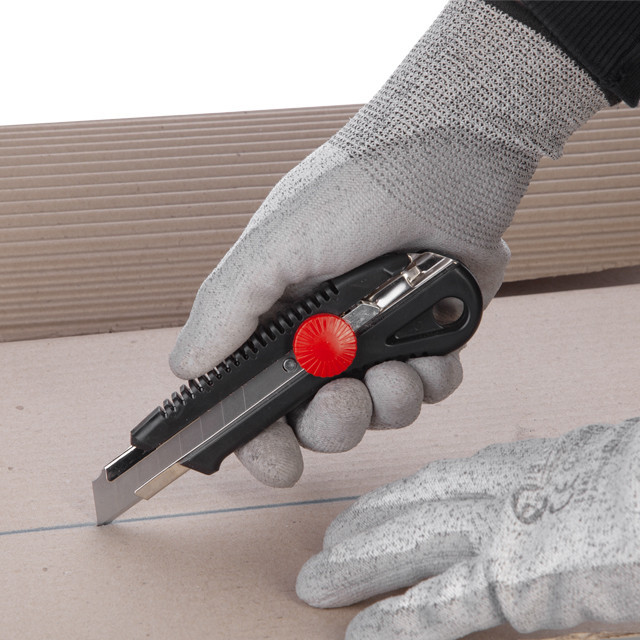 Ніж сегментний, 18 мм, металева напрямна, гвинтова фіксація INTERTOOL HT-0502 Київ - фото 7