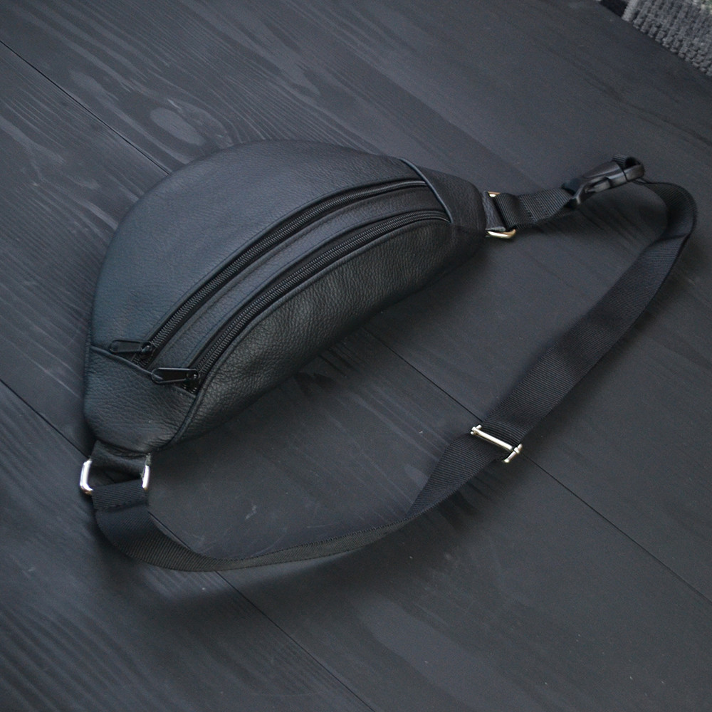 Чорна зручна бананка чоловіча, Чоловіча бананка з ремінцем на плече Барсетка-бананка шкіряна ON-38 Івано-Франківськ - фото 1