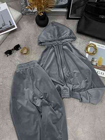 Женский повседневный велюровый костюм двойка: кофта и штаны Графит, 50/52 Одесса