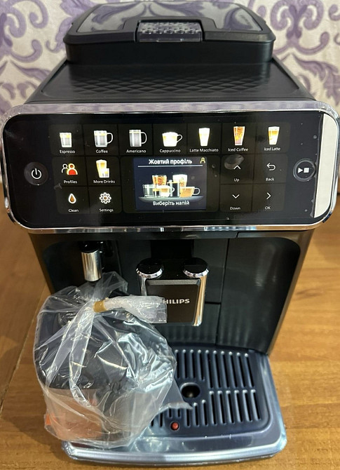 Кавова машина Philips 5500. Нова Київ - фото 1