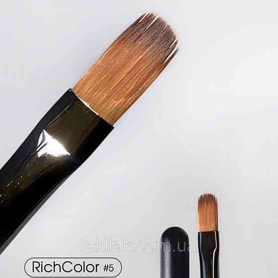 Овальний пензлик RichColor №5 (ворс 11мм) з дерев'яною ручкою Херсон