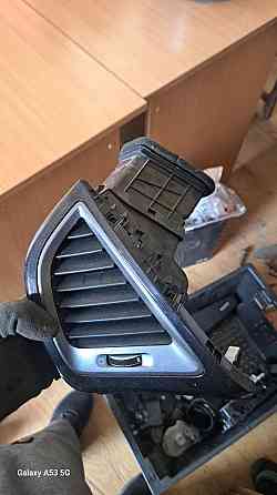 Дефлектор торпеди (повітря) на Hyundai Santa Fe 2012-2018 років. Київ